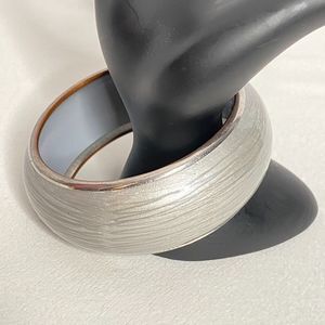 Chunky Bangle Bracelet Heather Gray Pattern Silver Tone Trim